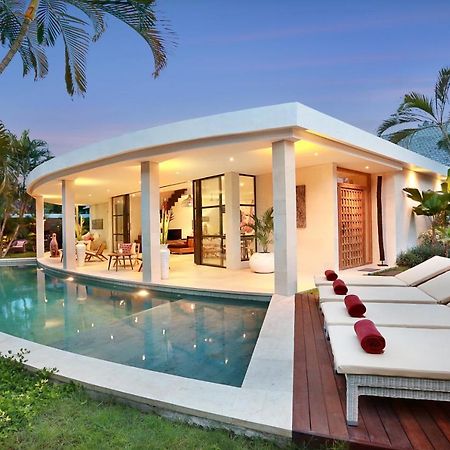 Seminyak White Design Villa Exterior foto